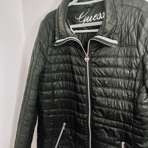 ✨ACCEPTING ANY OFFER✨ Guess Black Women's Jacket